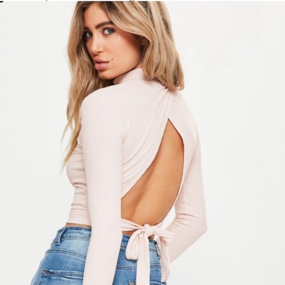 🪞 NEW Open back tie high neck ribbed crop top